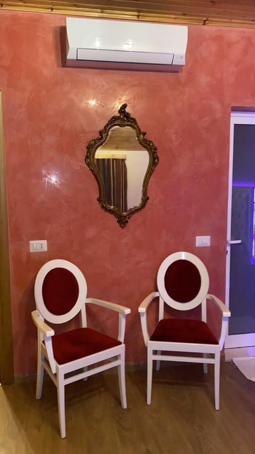 Hotel Demokracia Fushe-Arrez Exteriér fotografie